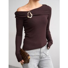 Betül Nayır Aksesuar Detaylı Asimetrik Bluz - Acı Kahve