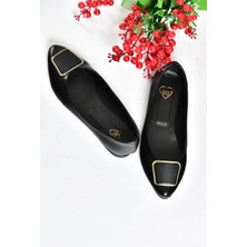Fox Shoes P726776309 Siyah Toka Aksesuarlı Kadın Babet