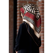 Vissona %100 Twill Ipek Labirent ve Geometrik Desenli Siyah - Bordo Renkli 90X90 Eşarp Dikim Şekli : El Diki