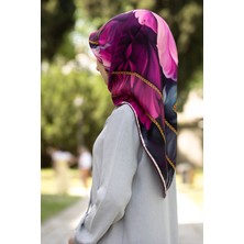 Vissona % 57 Ipek % 43 Viskon Twill Ipek Çiçek Geometrik Desenli Fuşya Renkli 90X90 Eşarp Dikim Şekli : El D