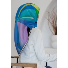 Vissona %100 Twill Ipek Geometrik Desenli Zümrüt Yeşili - Indigo Renkli 90X90 Eşarp Dikim Şekli : El Dikişi