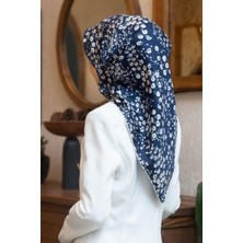 Vissona Tivil Ipek Eşarp 60911 - 16 - 0033 - 0003 Lacivert Beyaz Çiçek Desen