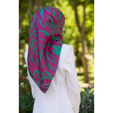 Vissona %100 Twill Ipek Büyük Çiçek Desenli Fuşya - Koyu Mint Yeşili Renkli 90X90 Eşarp Dikim Şekli : El Dik
