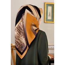 Vissona %100 Twill Ipek Dokulu ve Geometrik Desenli Taba - Siyah Renkli 90X90 Eşarp Dikim Şekli : El Dikişi
