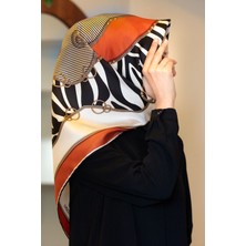 Vissona %100 Twill Ipek Zincirli ve Zebra Desenli Taba - Siyah Renkli 90X90 Eşarp Dikim Şekli : El Dikişi