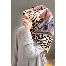 Vissona %100 Twill Ipek Amazon Desenli Pudra - Gri Renkli 90X90 Eşarp Kenar Dikiş Şekli El Dikişli