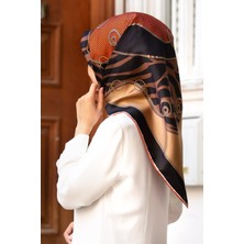 Vissona %100 Twill Ipek Zincirli ve Zebra Desenli Taba - Bej Renkli 90X90 Eşarp Dikim Şekli : El Dikişi