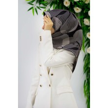 Vissona %100 Twill Ipek Çizgili Çiçek Desenli Siyah - Krem Renkli 90X90 Eşarp Dikim Şekli : El Dikişi