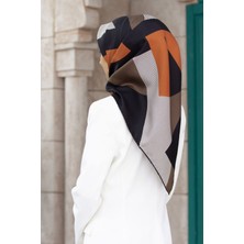 Vissona %100 Twill Ipek Geometrik Çizgi Desenli Siyah - Taba Renkli 90X90 Eşarp Kenar Dikiş Şekli El Dikişli