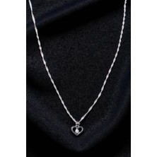 Zetconcept Zet Style Kalp Çemberi – Sonsuz Sevginin Mührü – Kalpli Zirkon Taşlı Kolye