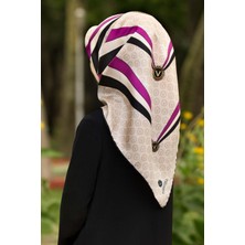 Vissona %100 Twill Ipek Monogram ve Geometrik Desenli Krem - Mürdüm Renkli 90X90 Eşarp Dikim Şekli : El Diki