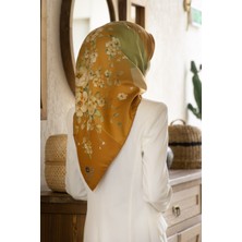 Vissona %100 Twill Ipek Geometrik ve Çiçek Desenli Bakır Renkli 90X90 Eşarp Dikim Şekli : El Dikişi