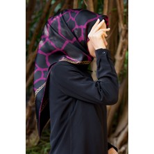 Vissona %100 Twill Taş Desenli Mürdüm - Siyah Renkli 90X90 Eşarp Dikim Şekli: El Dikişi