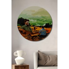 Teona Ahşap Köy Yaşamı Bağlama Çalan Adamlar Yağlı Boya Görünümlü Ahşap Dekoratif Tablo Yuvarlak Duvar Tablosu