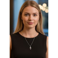 Zetconcept Zet Style Ay Tohumu – Sessizliğin Kalbindeki Sır – Sentetik Inci Taneli Gümüş Kolye