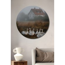 Teona Ahşap Bataklık Kazları ve Sisli Ev Manzarası Ahşap Tablo Yuvarlak Duvar Tablosu