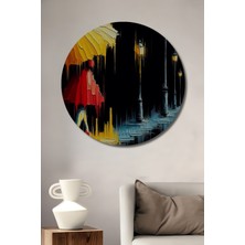 Teona Ahşap Yağlı Boya Görünümlü Kadın Figürlü Yağmur Altında Şık Sokak Lambaları Ahşap Dekoratif Tablo Yuvarlak Duvar Tablosu