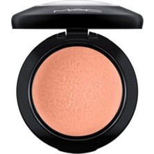 M.A.C Pürüzsüz Görünüm Sunan,yumuşak Dokulu,ağırlık Hissi Yapmayan ve Hafif Yapılı Allık-Flawless