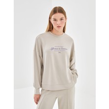 Lc Waikiki Yeni Sezon Bisiklet Yaka Baskılı Oversize Kadın Sweatshirt