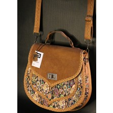 Pujiva Büyük Boy Etnik Tarz Kilim Desenli, Omuz Askılı, Fermuarlı, Kilitli, Desenli Omuz Askılı Çanta