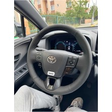 Toyota Chr 2025 Orijinal Kaplama Deri Direksiyon Kılıfı