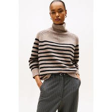 Tommy Hilfiger Kadın Yarım Balıkçı Yaka Relaxed Fit Çizgili Yün Kaşmir Kazak - Bej