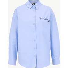 Jeep Loose Fit Gömlek Yaka Nakışlı Mavi Kadın Gömlek J6SL-GML7031