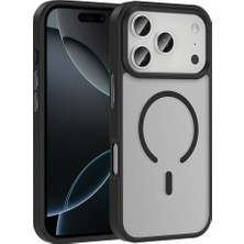 Oyo Store iPhone 17 Pro Kılıf M-Safe Şarj Özellikli Mat Arka Yüzey Oyo Sio Kapak - Siyah