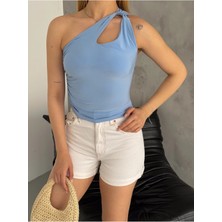 Qutta Kadın Omuz Burgulu Crop Bluz