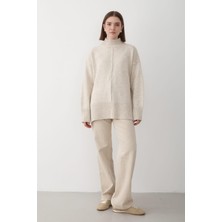 Jaste Kadın Oversize Balıkçı Yaka Triko Kazak BEJ