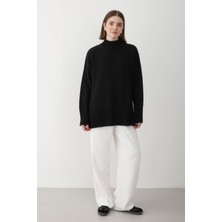 Jaste Kadın Oversize Balıkçı Yaka Triko Kazak SİYAH