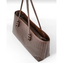 Özüm Takı Çanta Kadın Fermuarlı Örgü Detay Baget El ve Omuz Çantası Kahverengi