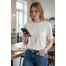 digimanya Iphone 17 Uyumlu Silikon Esnek Lansman Kılıf