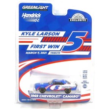 Greenlight 1969 Chevrolet Camaro - Kyle Larson / Hendrick Motorsports First Win Tribute March 7 2021 1/64 Model Araba