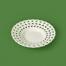 Paçi Yaprak Dantel Motifli Porselen Çay Tabağı - Beyaz