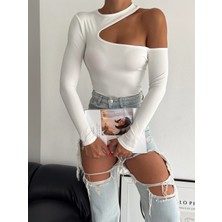 Qutta Kadın Tek Omuz Dekolte Dalgıç Kumaş Crop Bluz