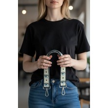 Plush Studio İstanbul 120 cm Gold Aksesuarlı Göz Desenli Çanta Askısı – Ayarlanabilir Şık Kordon