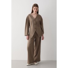 Jaste Kadın V Yaka Düğmeli Ceket & Beli Lastikli Pantolon Alt & Üst Takım HAKİ