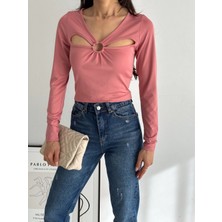 Qutta Kadın Cut Out Detaylı Önü Halkalı Crop Bluz