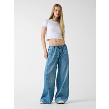 Guess Gj Kısa Kollu Bisiklet Yaka Baby Ringer Kalp Detaylı Kadın Beyaz T-Shirt W6RI16J1314-G011