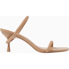 Simkhai Siren 65 Bej Deri Kare Burun, Ince Kayışlı El Yapımı Zarif Topuklu Sandalet