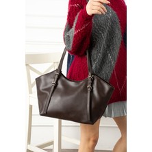 Valu Accessorize Kadın Toka Detaylı Fermuarlı Oval Omuz ve Kol Çantası Vina