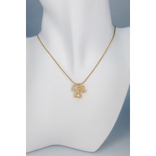 Stella Fortis Zirkon Taşlı Üç Yapraklı Yonca - Kadın Kolye | Altın & Gümüş