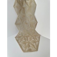 KuNu Box Dekoratif Masa Runnerı – Gold & Gümüş Hafif Parlak