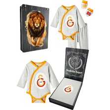 Galatasaray Orjinal Lisanslı 4'lü Bebek Hastane Çıkışı Seti  Uv Baskılı Kutu Hediyelik Kutu