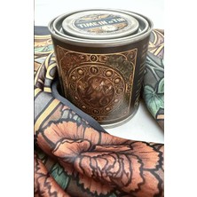 Time in a Tin Oğlak Burcuna Özel Ipeksi Saten Tasarım Fular-Retro Teneke Kutulu Hediye Seti