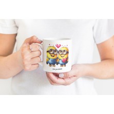 ""kişiye Özel Isimli ve Çiçekli Baş Harf Tasarımlı Porselen Kupa"