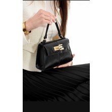 Zynp Kadın Suni Deri Gold Tokalı Rugan El Çantası