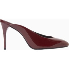 Schutz 100MM Stiletto Topuklu Patent Deri Almond-Toe Mules, Günlük ve Gece Şıklığı