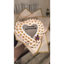  kişiye özel solmayan kalpli aynalı beyaz papatya buketi